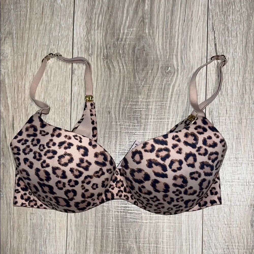 Victoria’s Secret incredible Lined dummy Leopard Print T-Shirt‎ Bra - Nude Pink